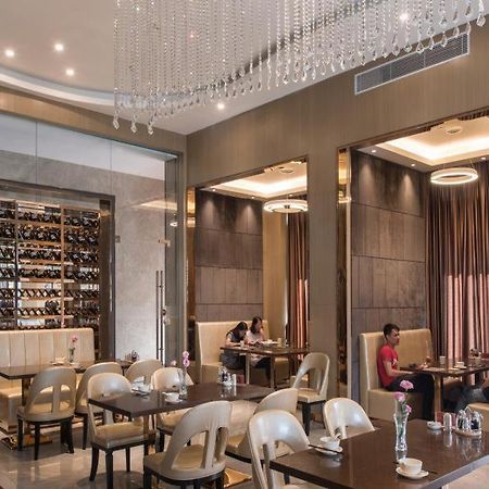Vienna Classic Hotel Dongguan Changan Xiandai Kültér fotó